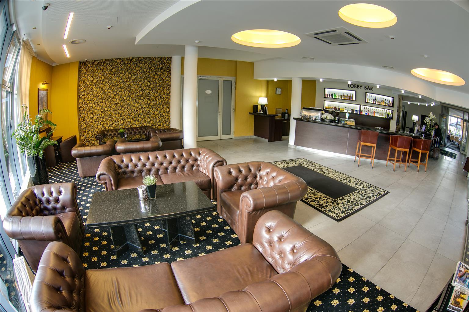 Hotel Business Faltom Gdynia Румя Экстерьер фото