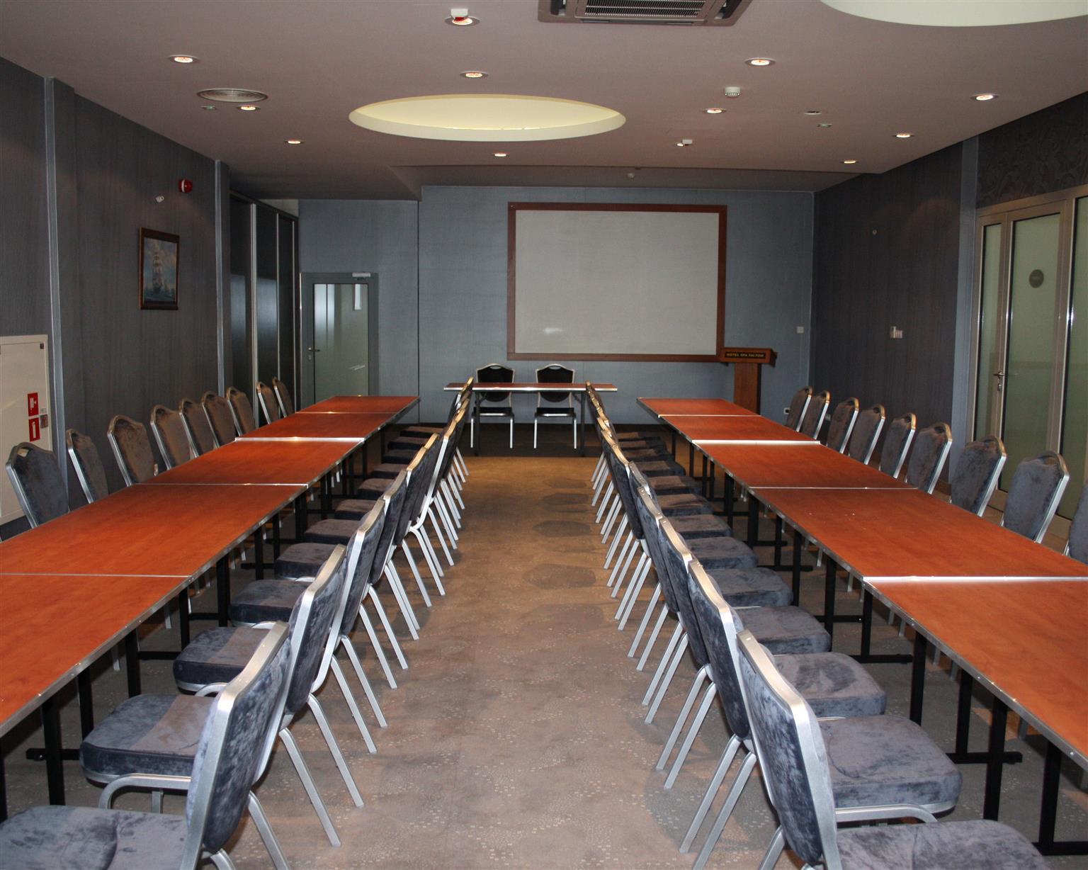 Hotel Business Faltom Gdynia Румя Экстерьер фото