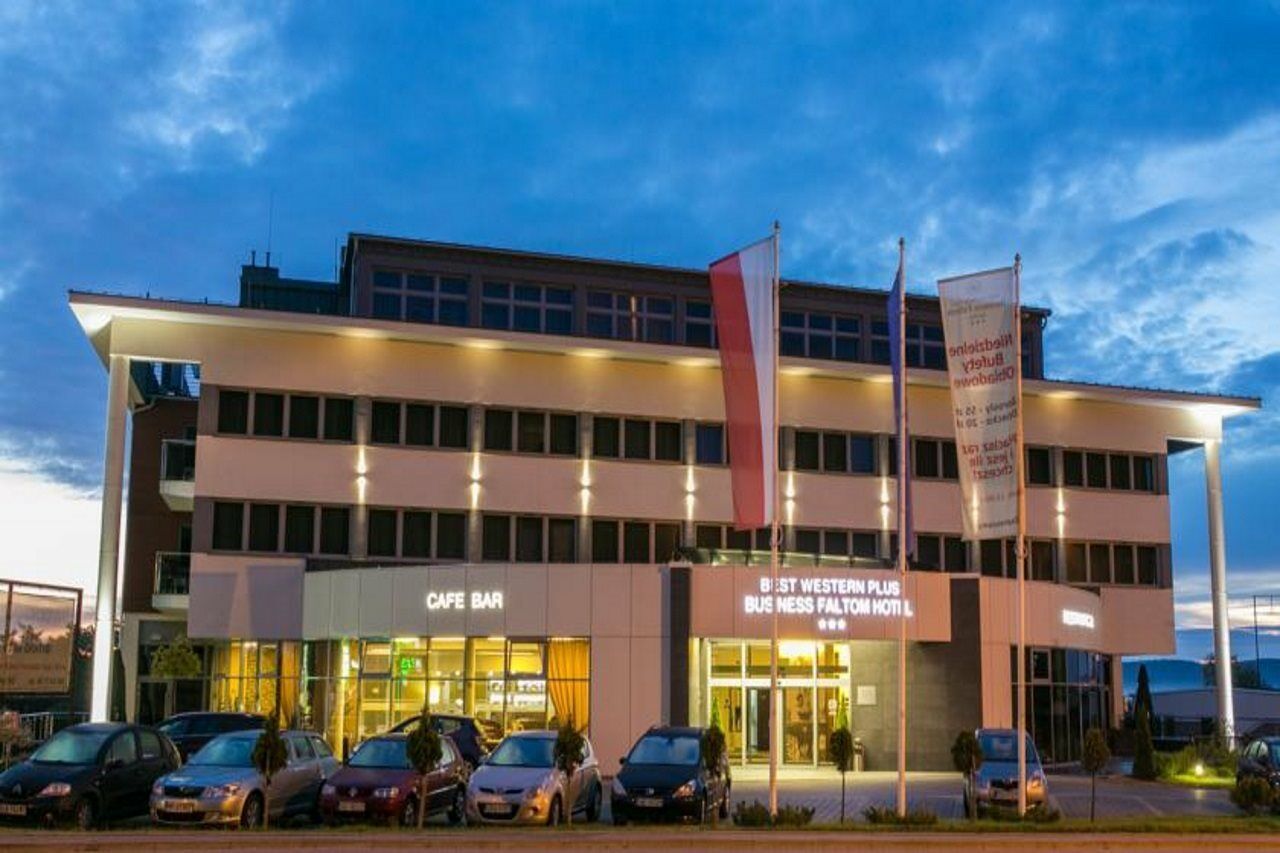 Hotel Business Faltom Gdynia Румя Экстерьер фото